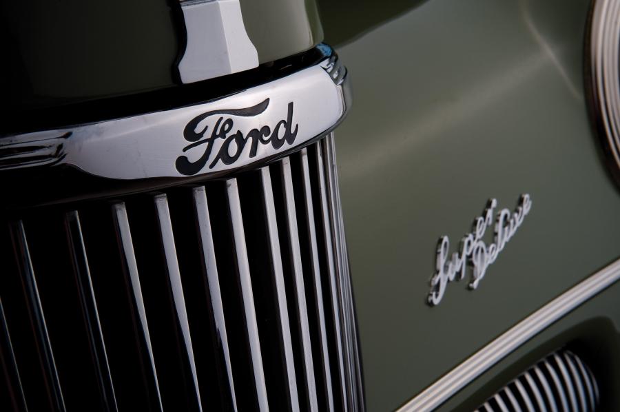  Ford Super DeLuxe Station Wagon 1941 года  (фото 9 из 10)